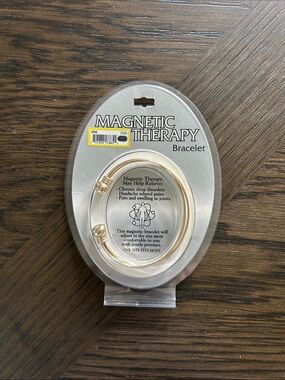 Magnetic Therapy Bracelet - helps with sleeping headaches and joints NWT